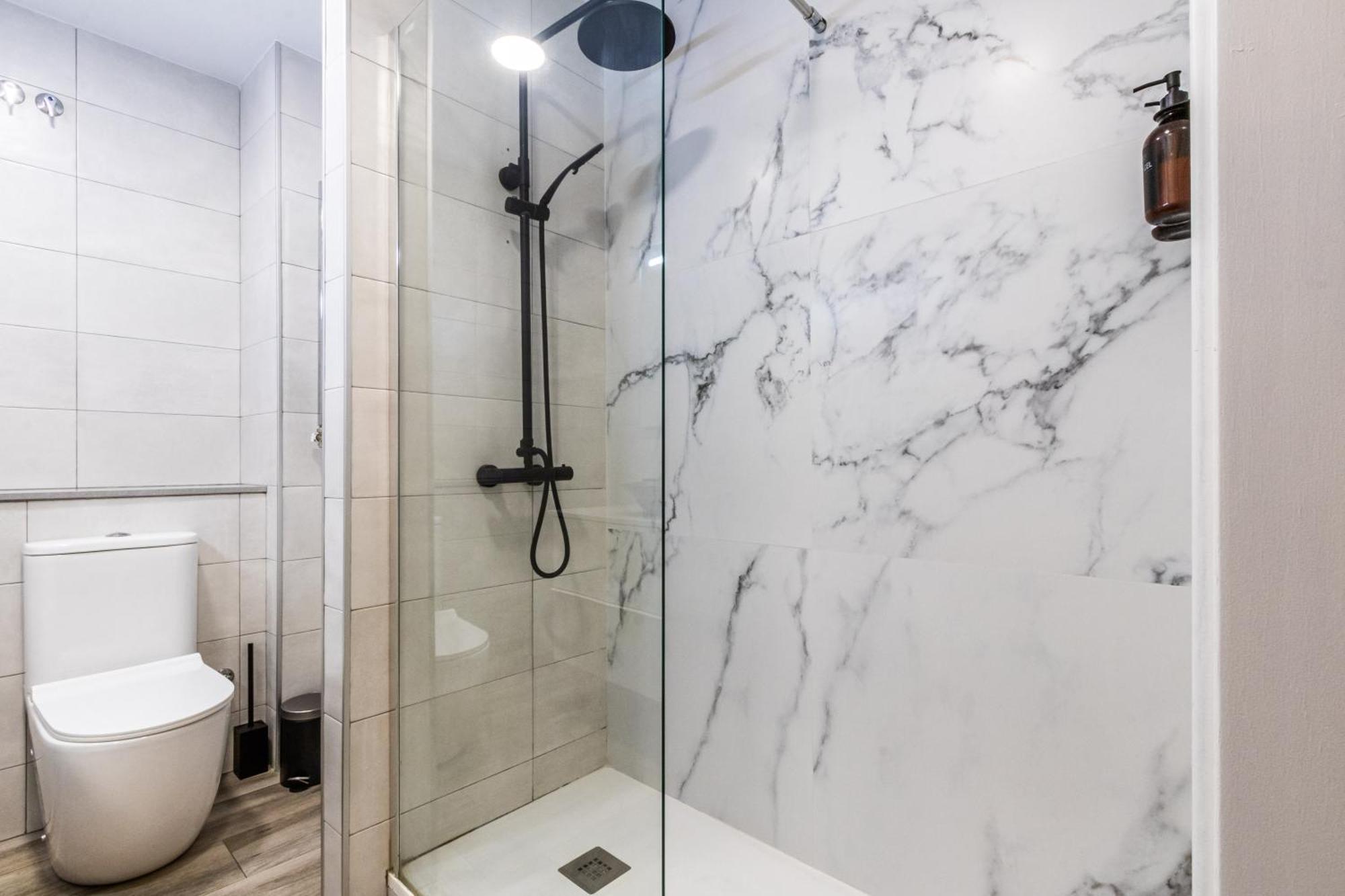 Exclusive Apartments Barcelona 4 Personas St Pere Terrassa Dış mekan fotoğraf